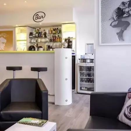 Ibis Styles Cannes Отель Ле-Канне
