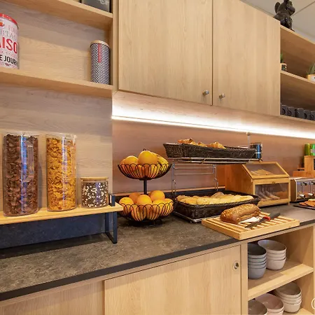 Отель Ibis Styles Cannes 3*