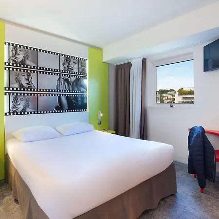 Отель Ibis Styles Cannes